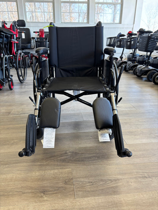 Invacare 9000 XT Low Ride 18"