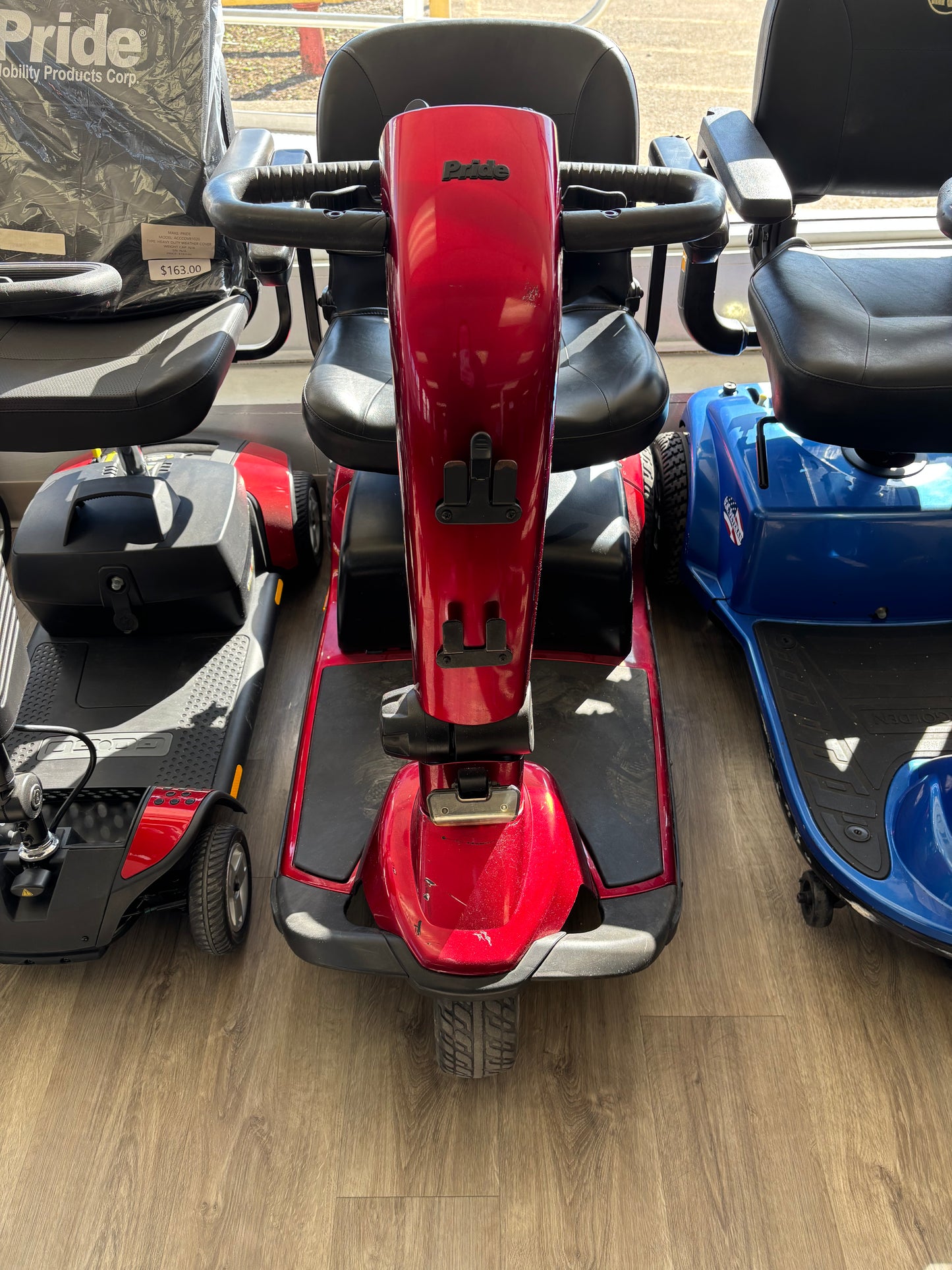 Pride Victory 10 3 Wheel Scooter [Red]